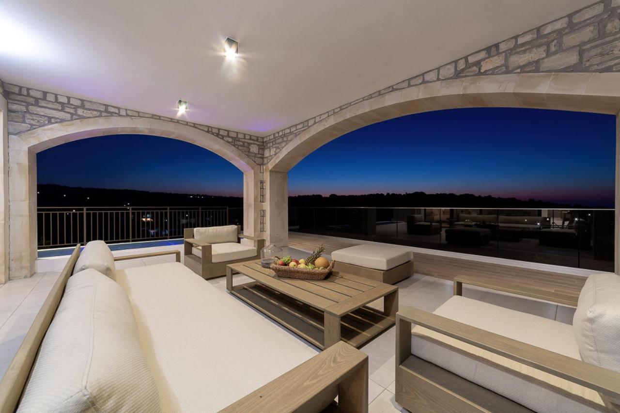 Grand Resort Villa Elefterna Екстер'єр фото